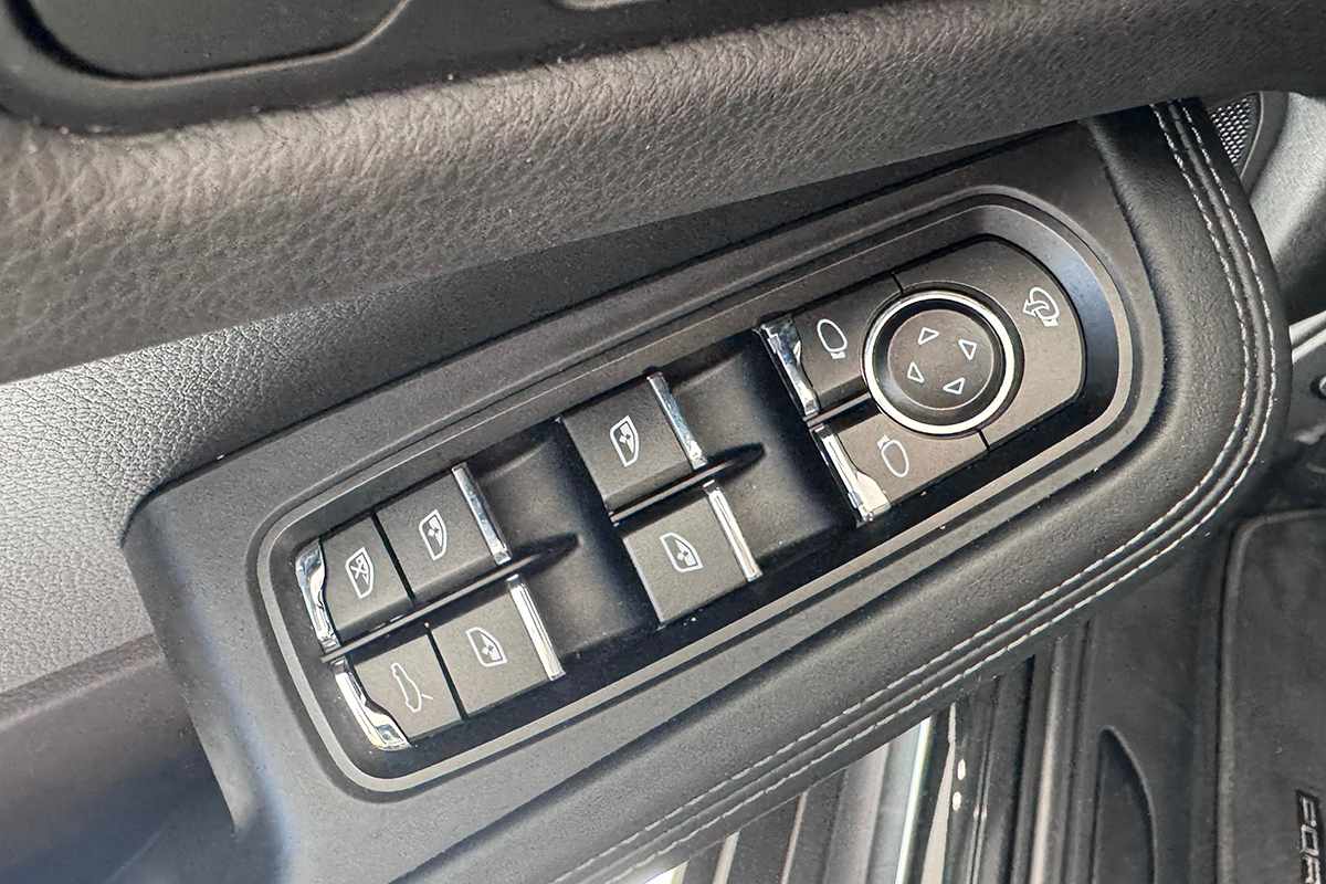 porsche-macan-2024-gasolina-1984cc