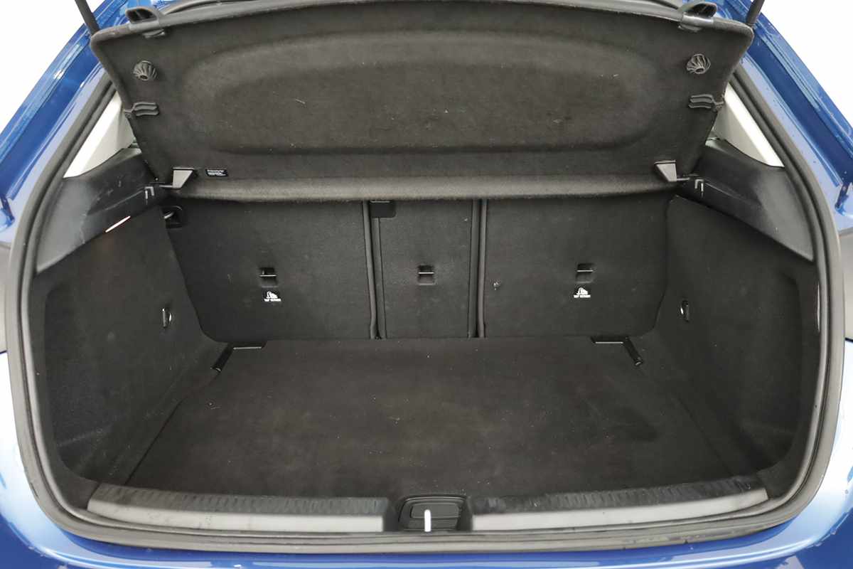 mercedes-benz-classe-a-2025-gasolina-1332cc