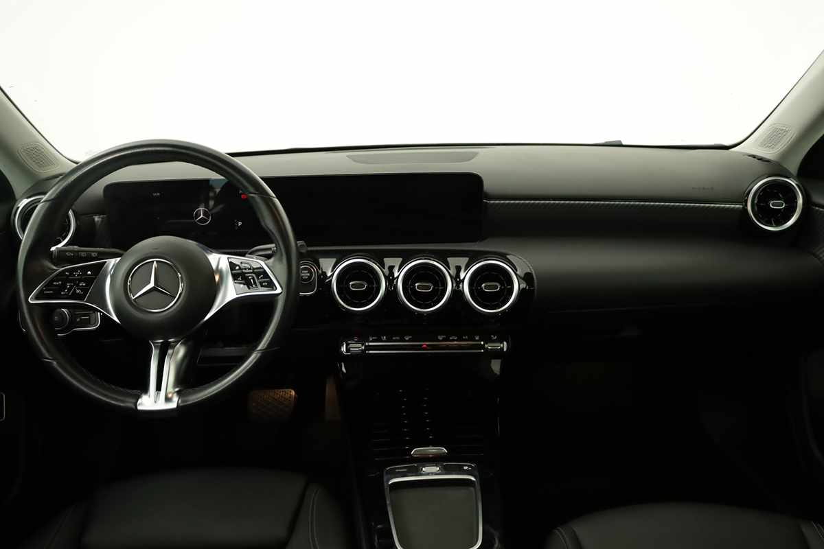 mercedes-benz-classe-a-2024-hibrido-a-gasolina-1332cc