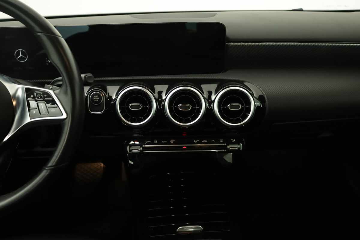 mercedes-benz-classe-a-2024-hibrido-a-gasolina-1332cc