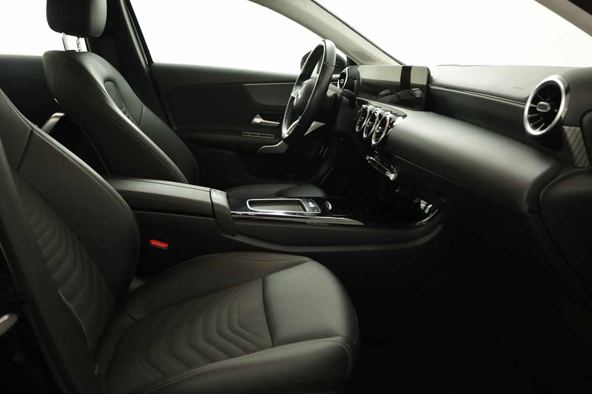 mercedes-benz-classe-a-2024-hibrido-a-gasolina-1332cc
