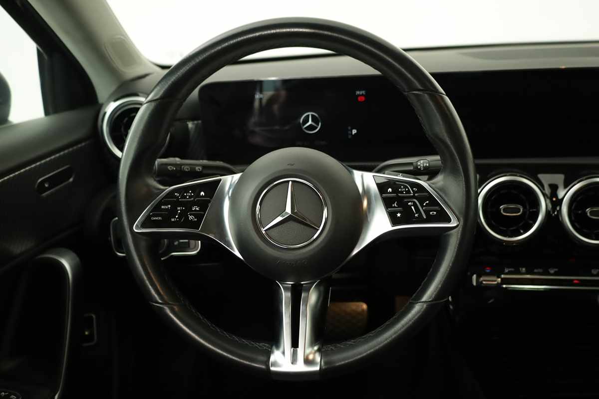 mercedes-benz-classe-a-2024-hibrido-a-gasolina-1332cc