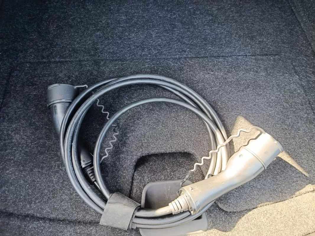 polestar-2-2021-eletrico-200cc