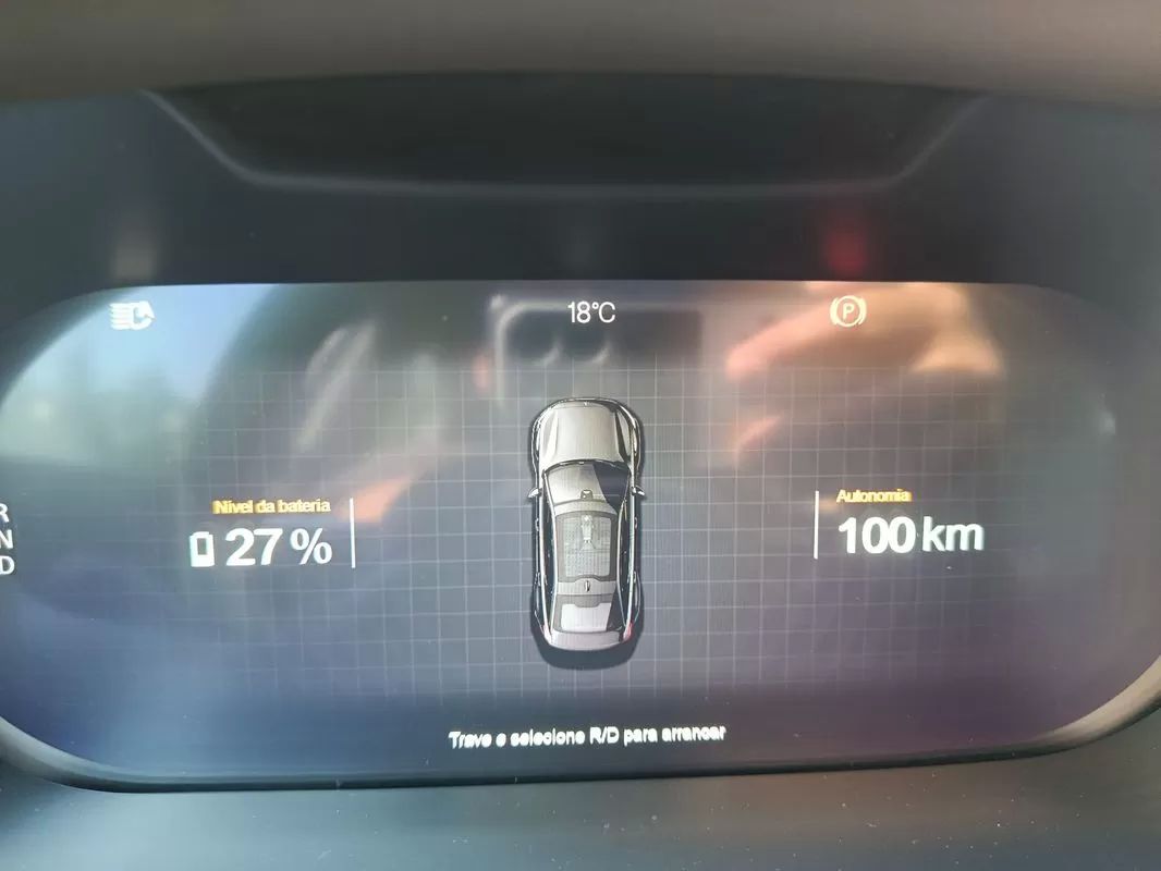 polestar-2-2021-eletrico-200cc