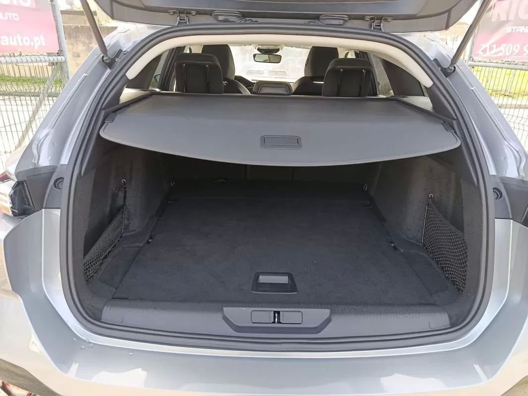peugeot-308-2023-gasolina-1199cc