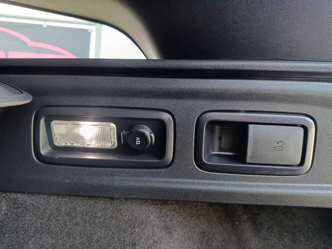 peugeot-308-2023-gasolina-1199cc