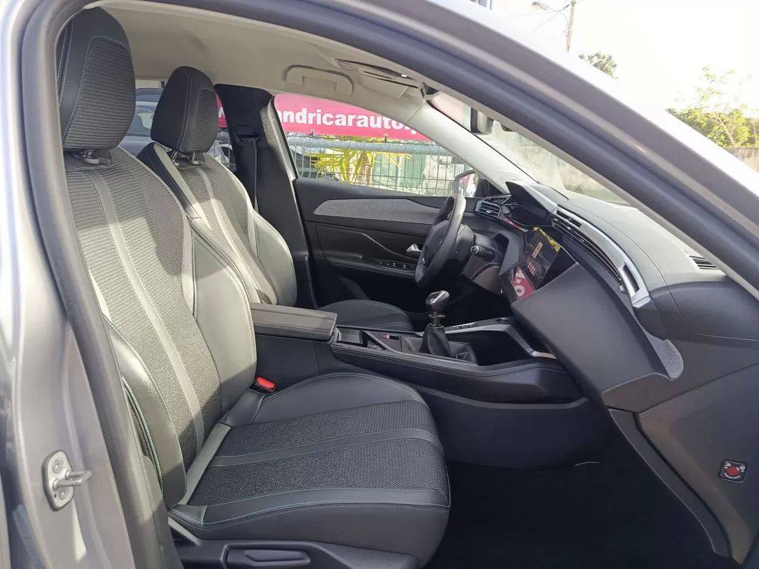 peugeot-308-2023-gasolina-1199cc