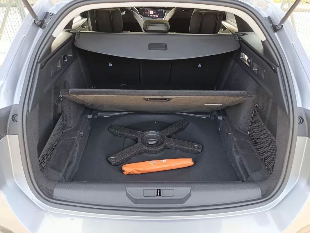 peugeot-308-2023-gasolina-1199cc