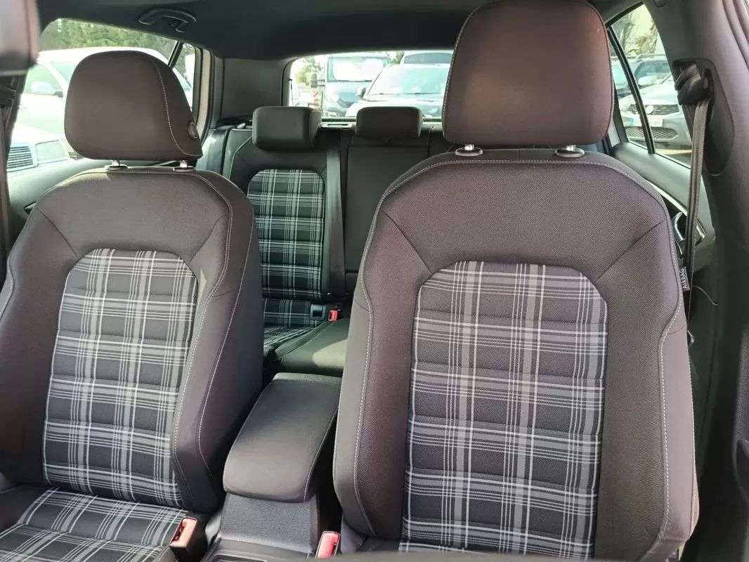volkswagen-golf-2014-diesel-1968cc
