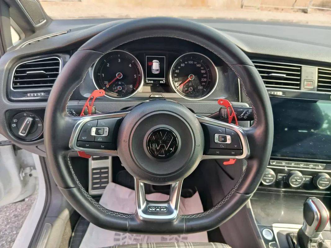 volkswagen-golf-2014-diesel-1968cc
