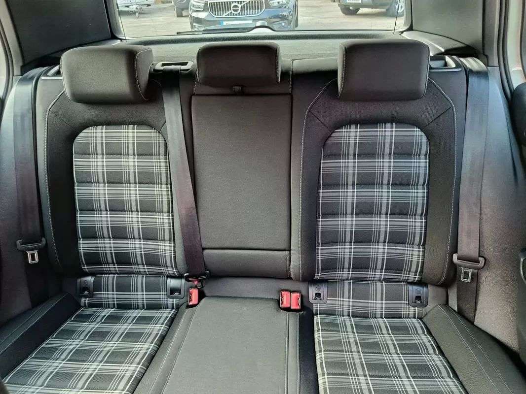 volkswagen-golf-2014-diesel-1968cc