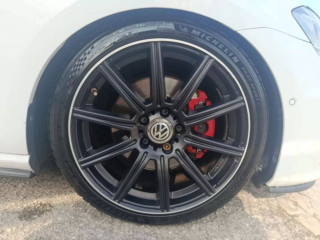 volkswagen-golf-2014-diesel-1968cc