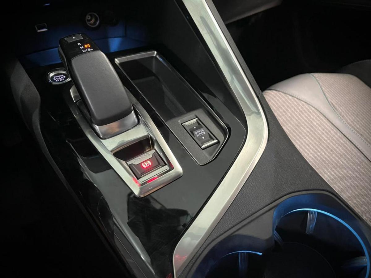 peugeot-3008-2021-hibrido-a-gasolina-1598cc