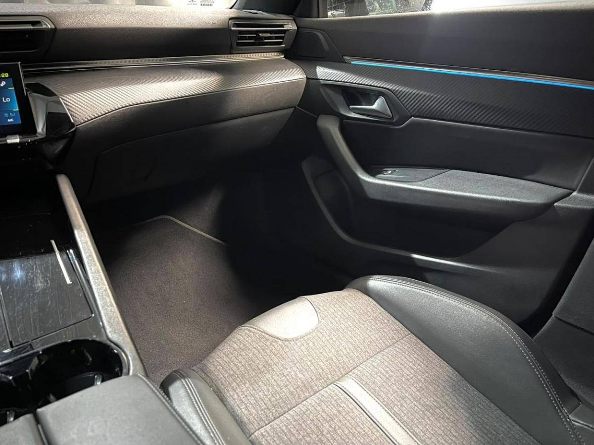 peugeot-508-2023-hibrido-a-gasolina-1598cc