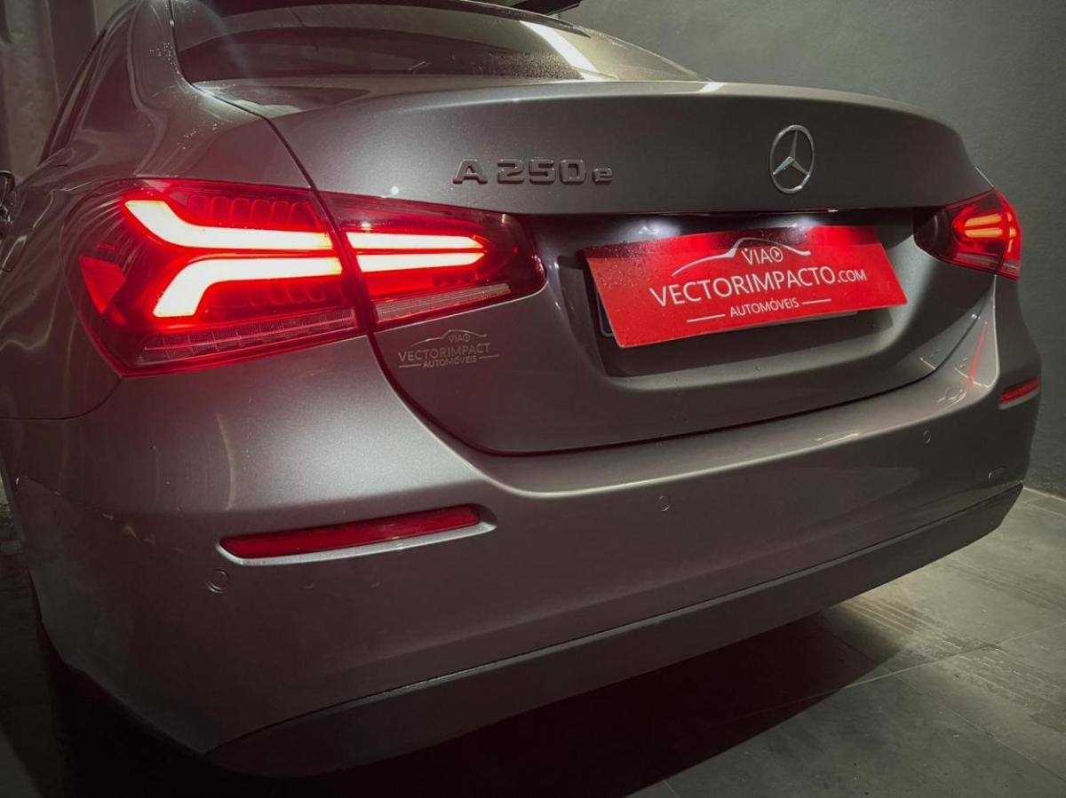 mercedes-benz-classe-a-2022-hibrido-a-gasolina-1332cc