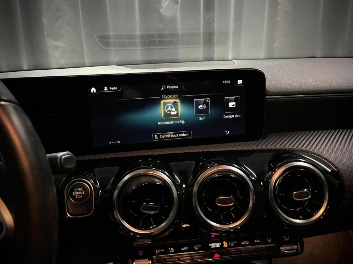 mercedes-benz-classe-a-2022-hibrido-a-gasolina-1332cc