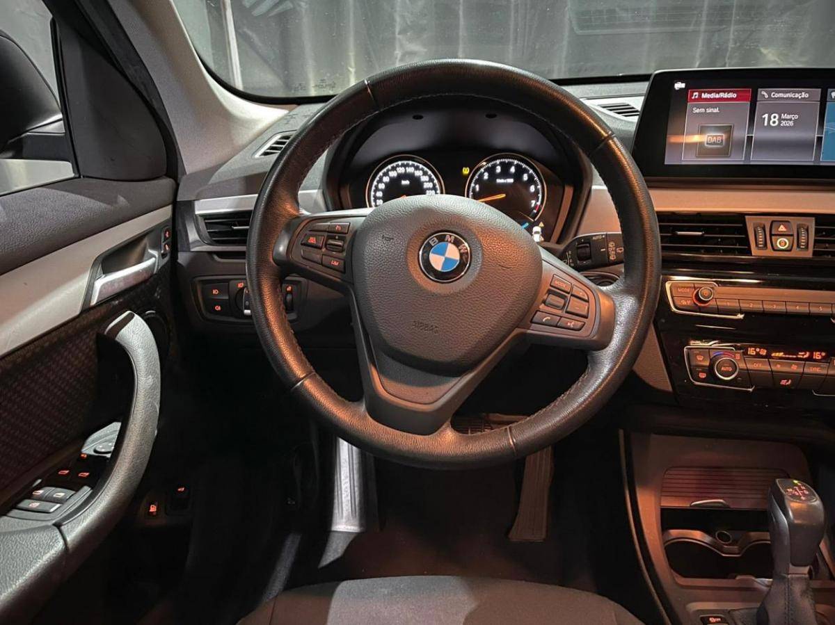 bmw-x1-2020-hibrido-a-gasolina-1499cc