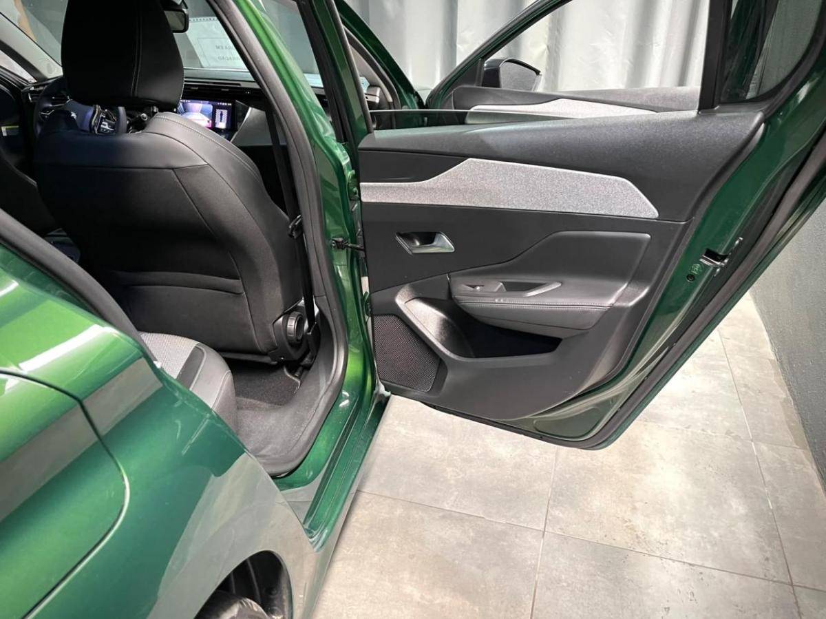 peugeot-308-2023-hibrido-a-gasolina-1598cc