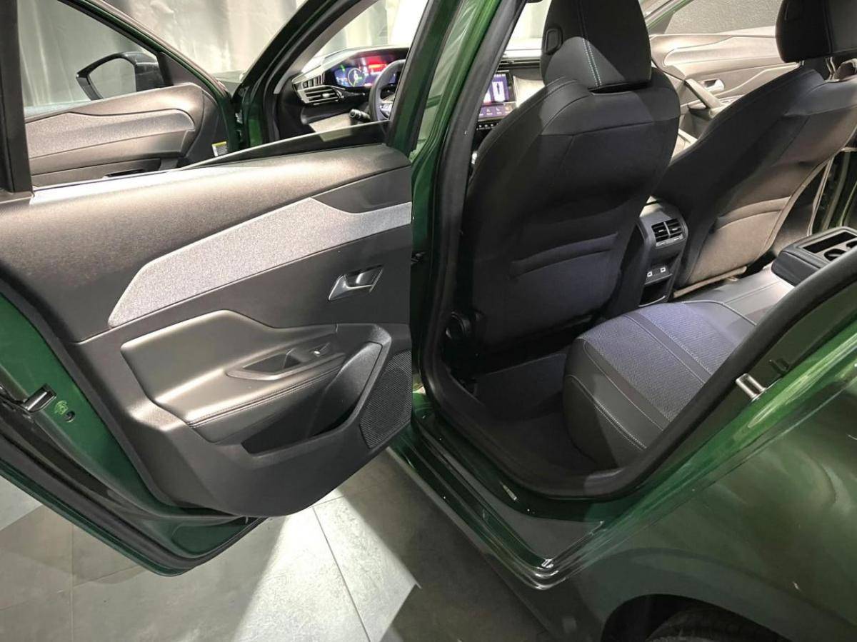 peugeot-308-2023-hibrido-a-gasolina-1598cc