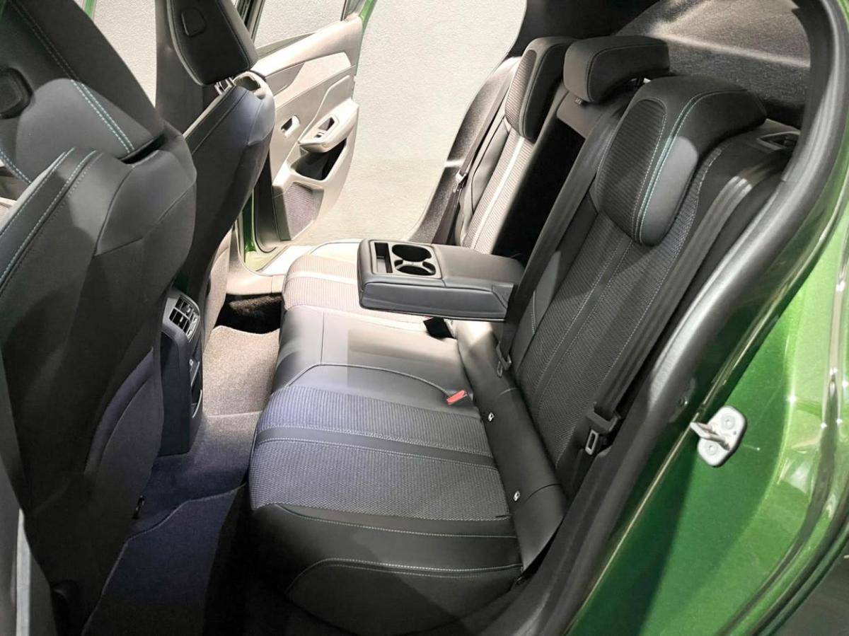 peugeot-308-2023-hibrido-a-gasolina-1598cc