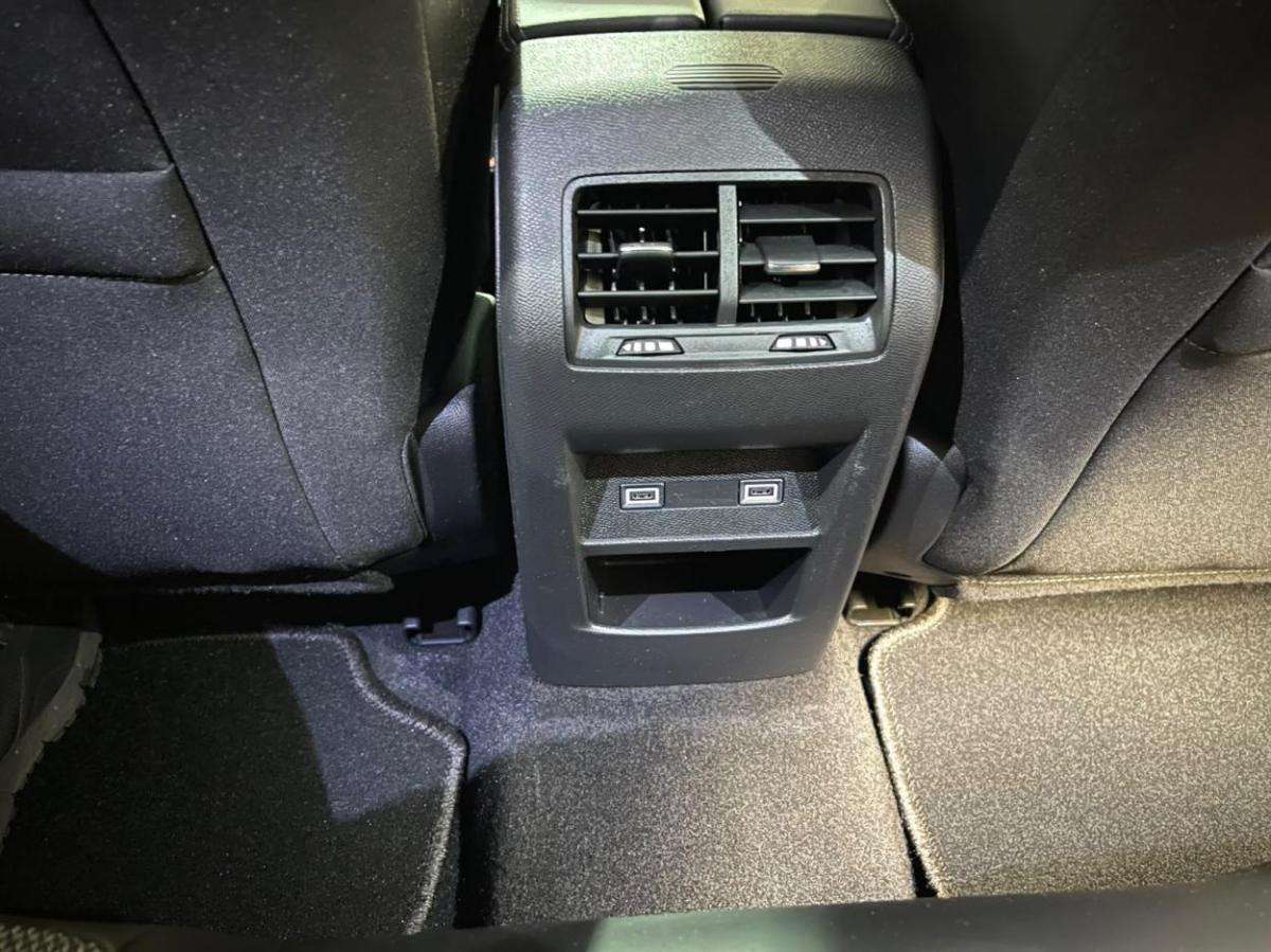 peugeot-308-2023-hibrido-a-gasolina-1598cc