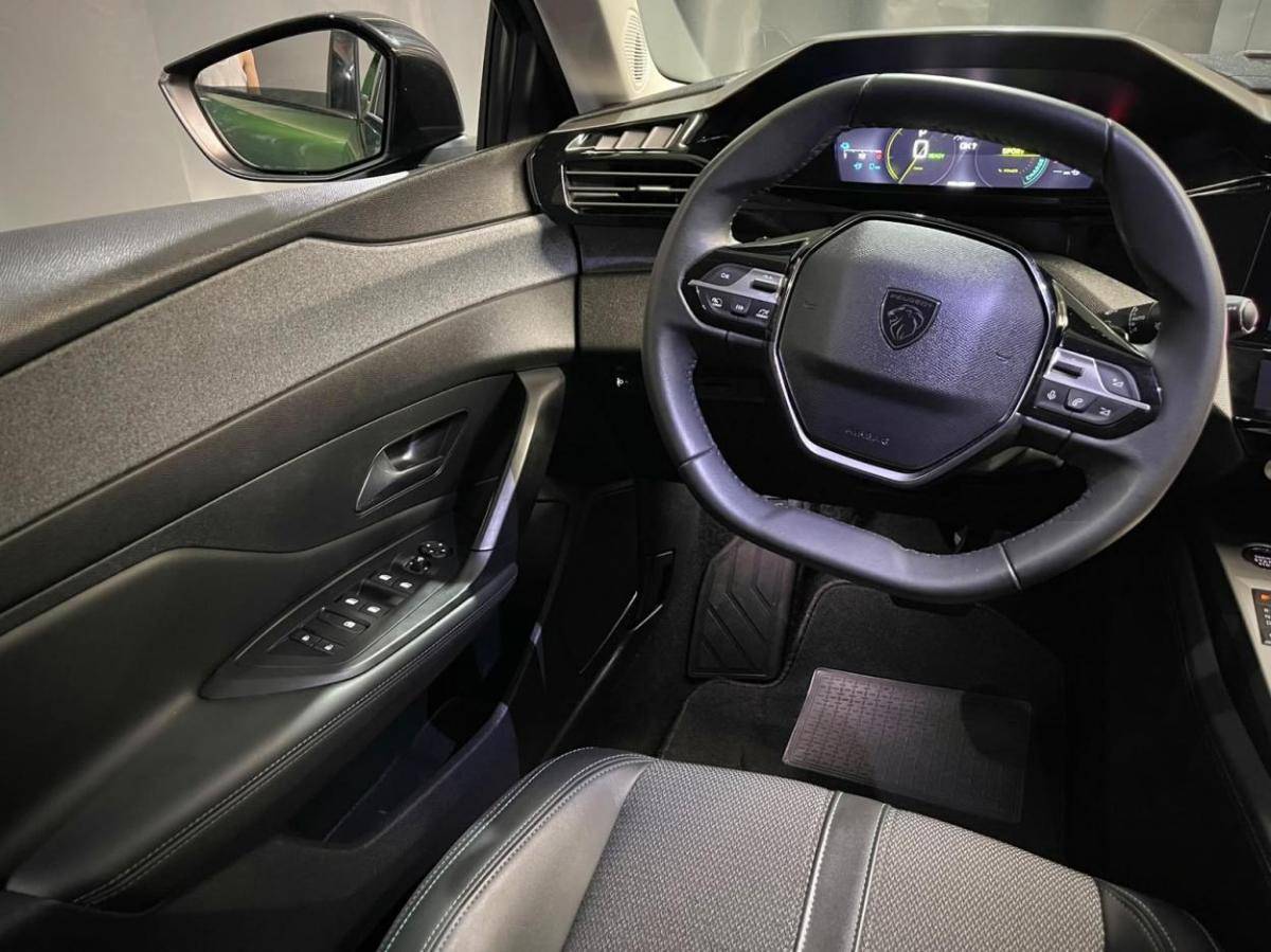 peugeot-308-2023-hibrido-a-gasolina-1598cc