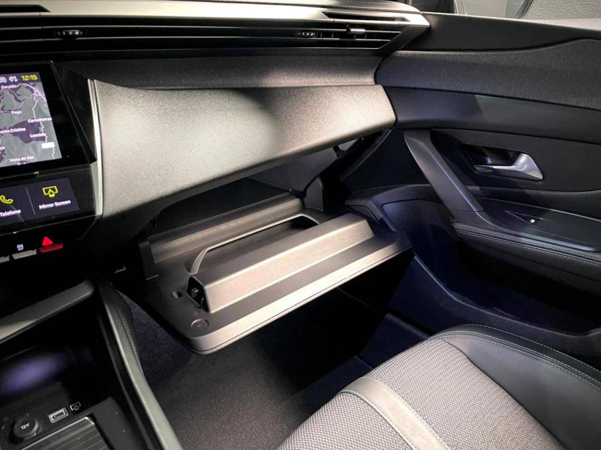 peugeot-308-2023-hibrido-a-gasolina-1598cc