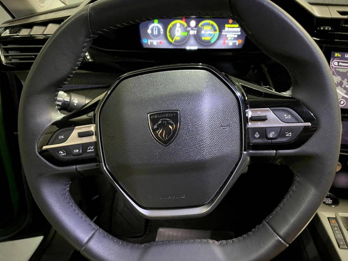 peugeot-308-2023-hibrido-a-gasolina-1598cc
