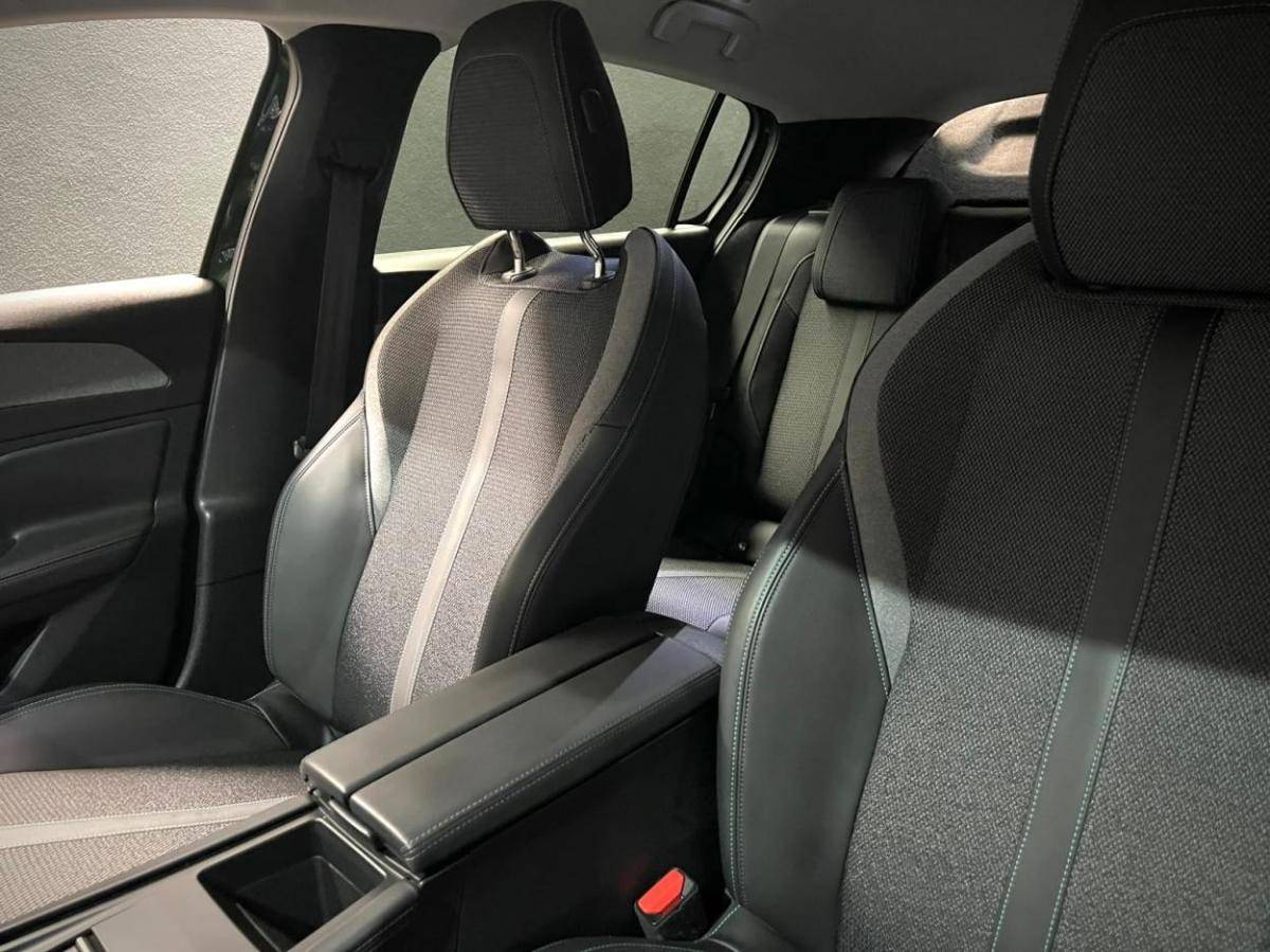 peugeot-308-2023-hibrido-a-gasolina-1598cc