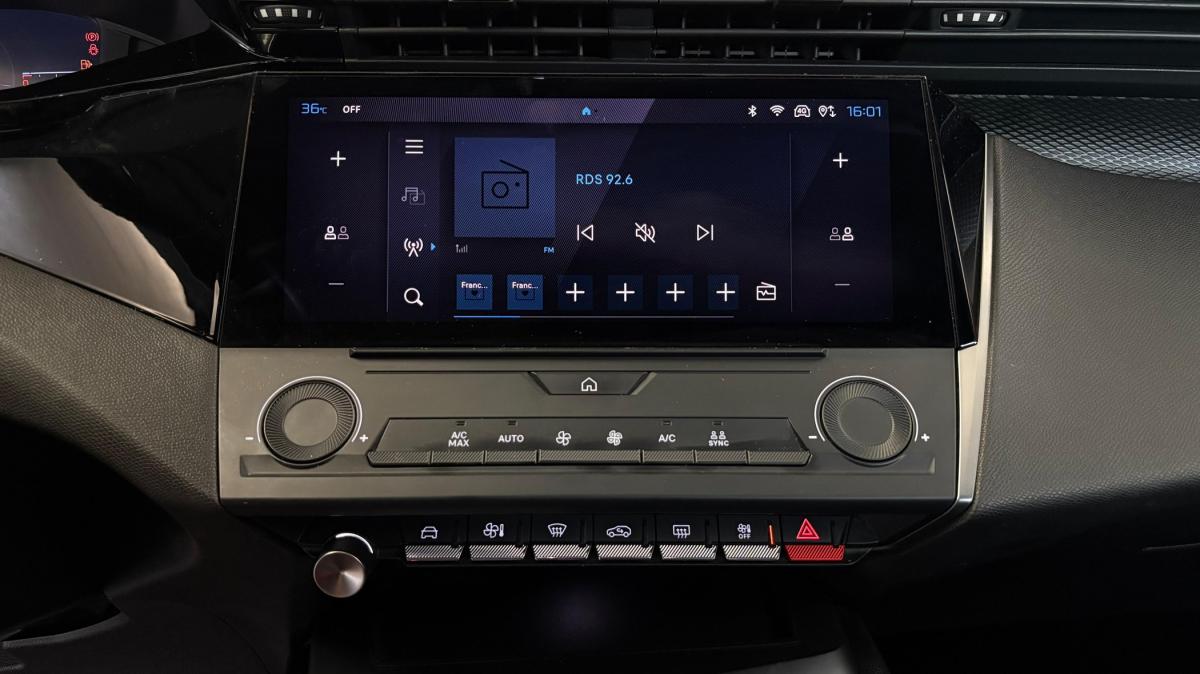 peugeot-308-sw-2022-diesel-1499cc
