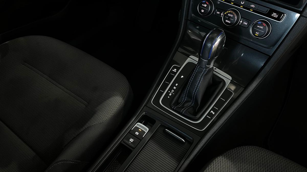 volkswagen-golf-2018-eletrico-500cc