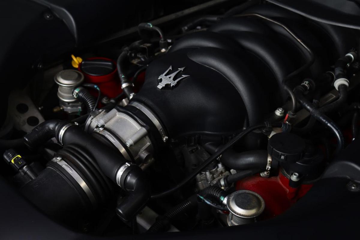maserati-granturismo-2011-gasolina-4691cc
