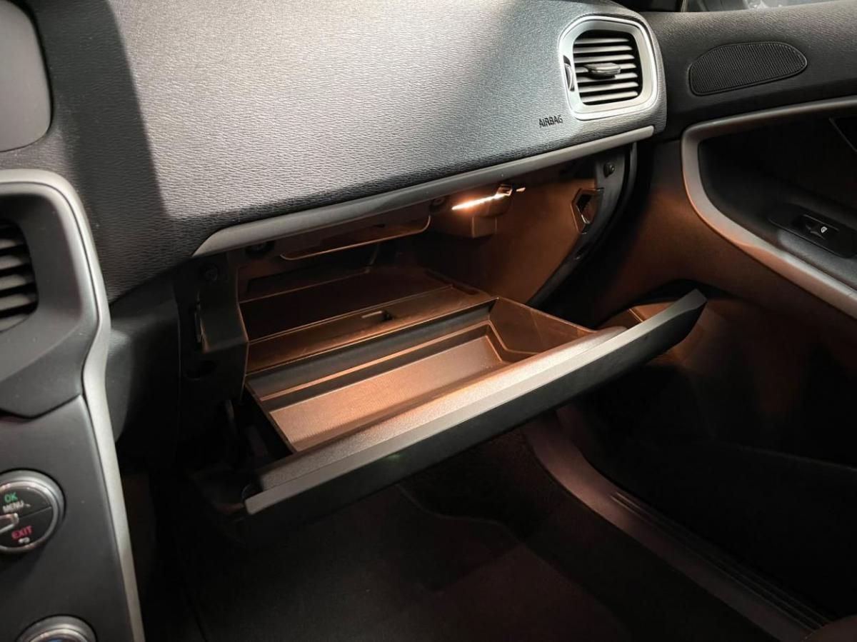 volvo-v40-2018-diesel-1969cc