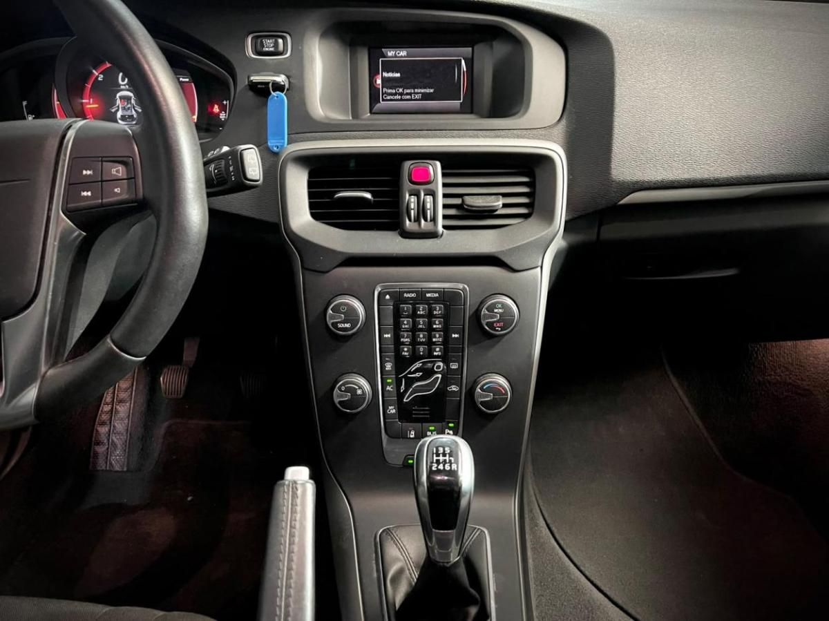 volvo-v40-2018-diesel-1969cc