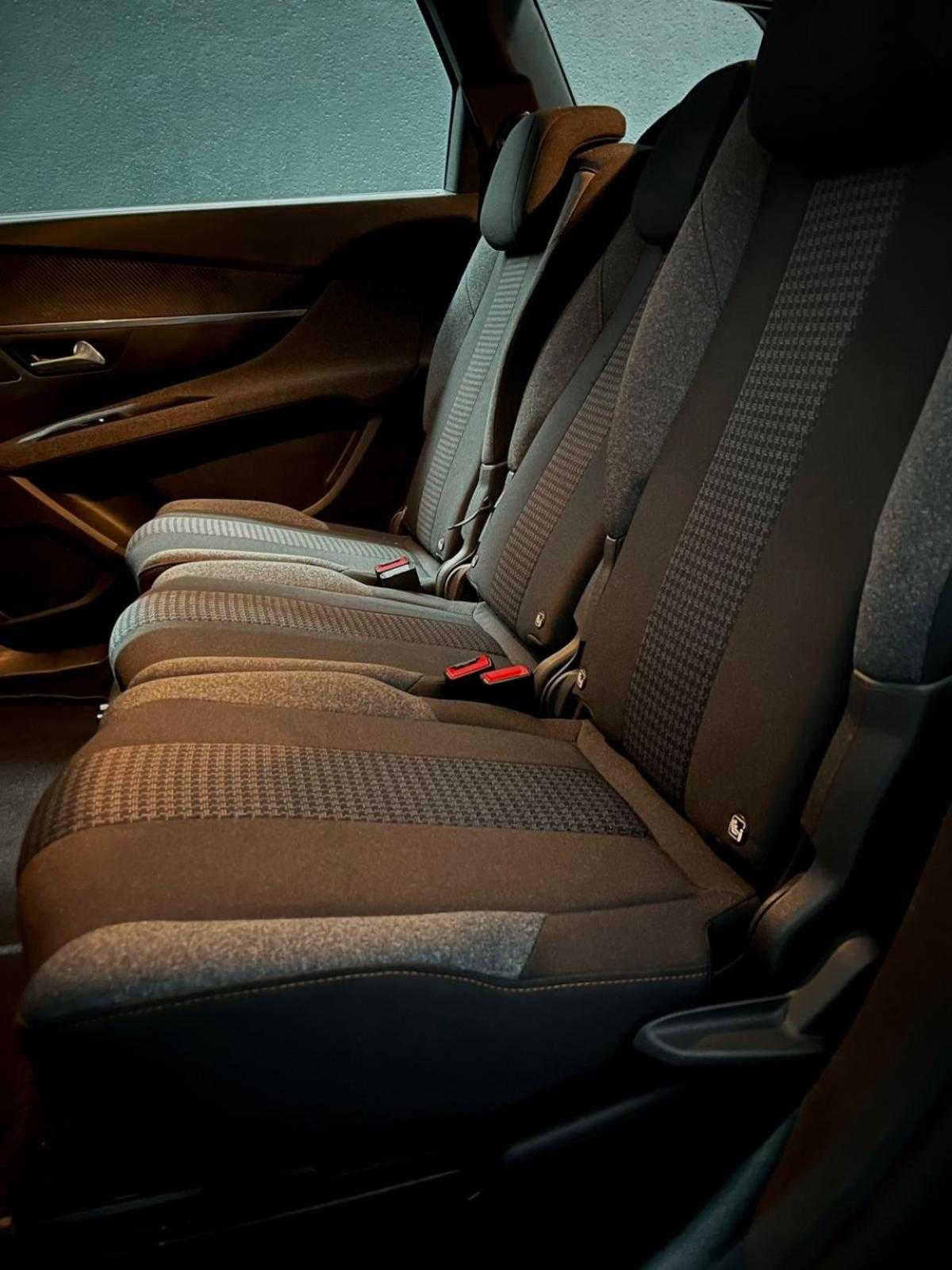 peugeot-5008-2022-diesel-1499cc