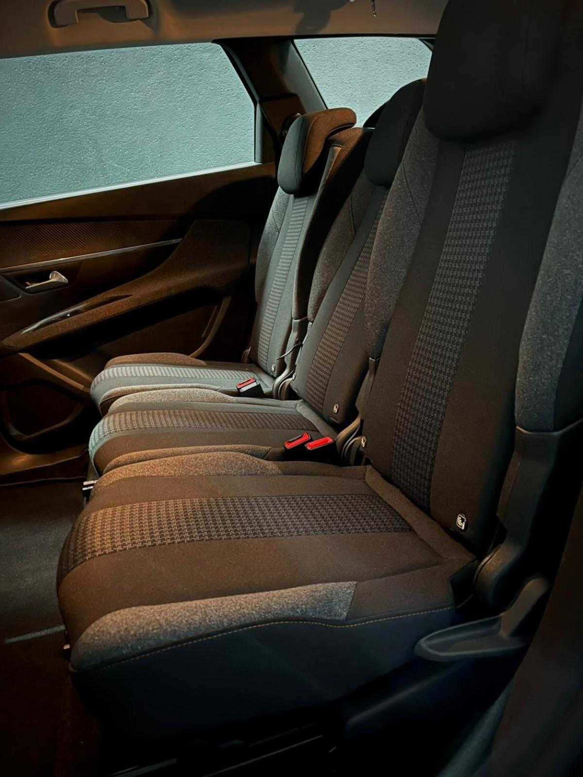 peugeot-5008-2022-diesel-1499cc