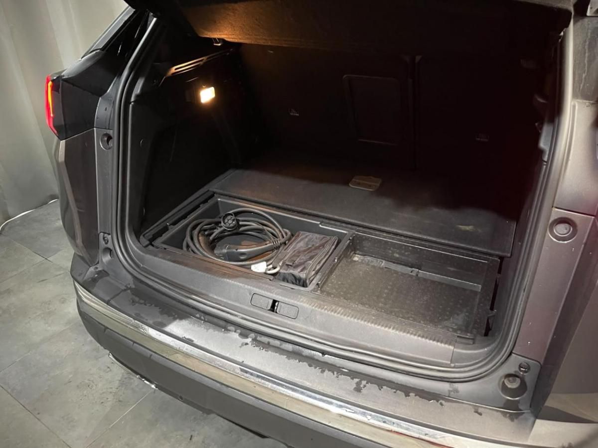 peugeot-3008-2022-hibrido-a-gasolina-1598cc
