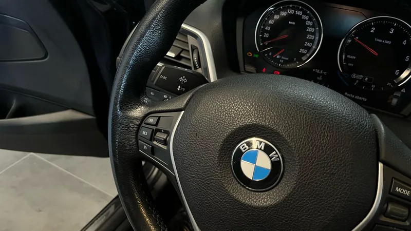 bmw-serie-1-2019-diesel-1496cc