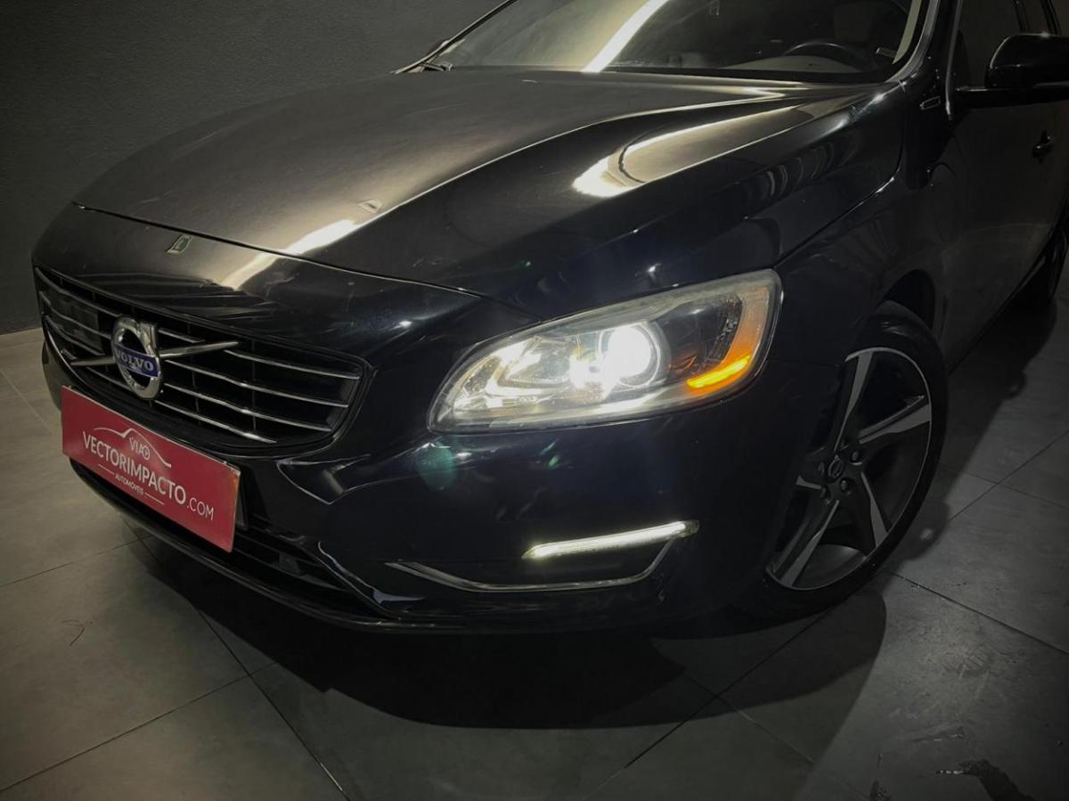 volvo-v60-2018-hibrido-a-diesel-2400cc