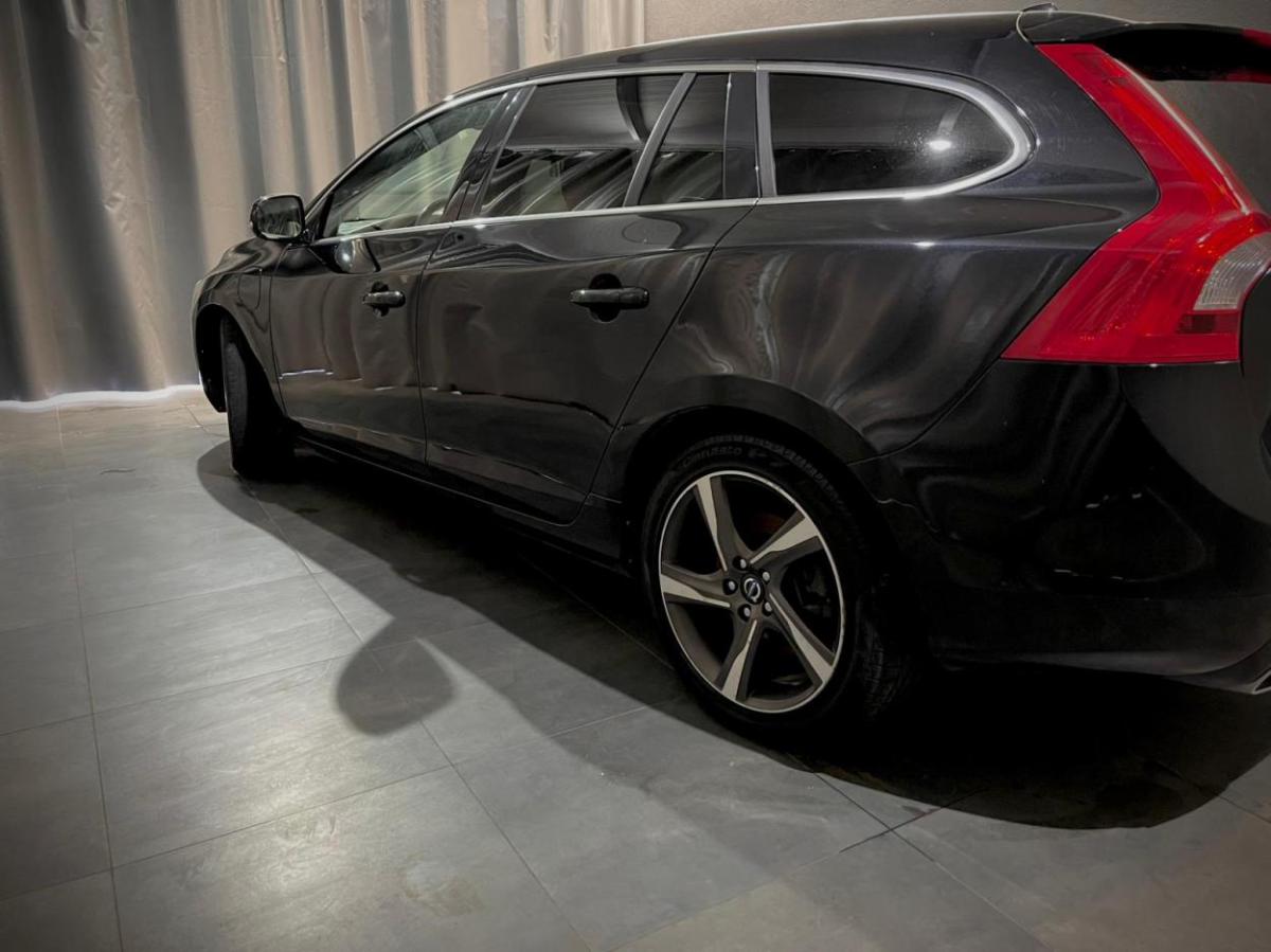 volvo-v60-2018-hibrido-a-diesel-2400cc