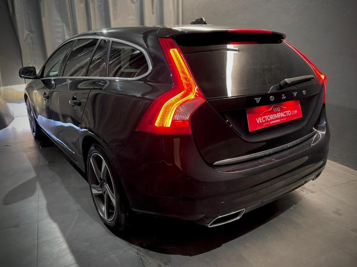 volvo-v60-2018-hibrido-a-diesel-2400cc