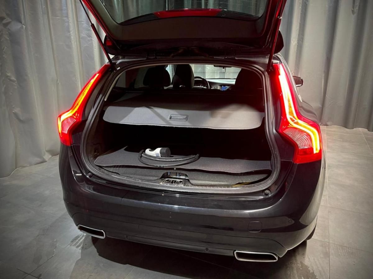 volvo-v60-2018-hibrido-a-diesel-2400cc