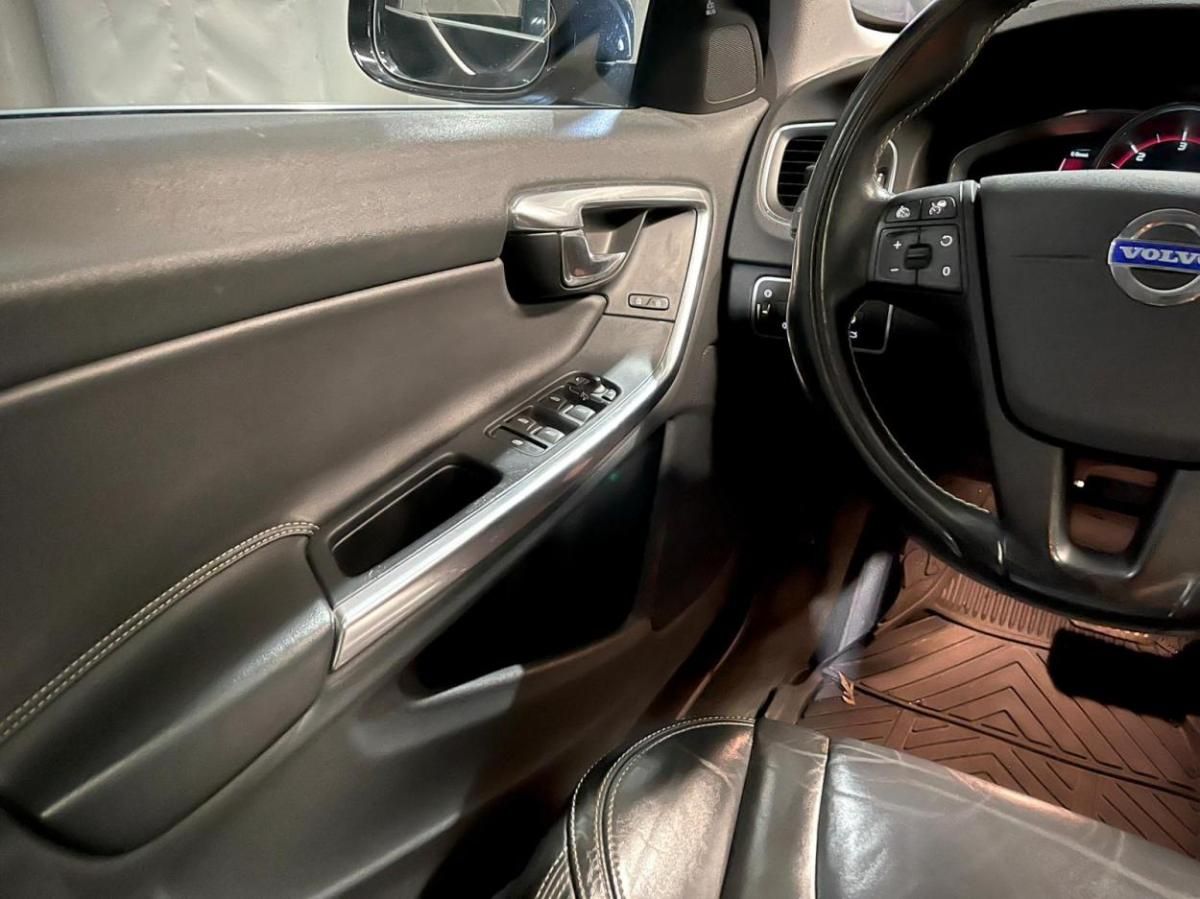 volvo-v60-2018-hibrido-a-diesel-2400cc
