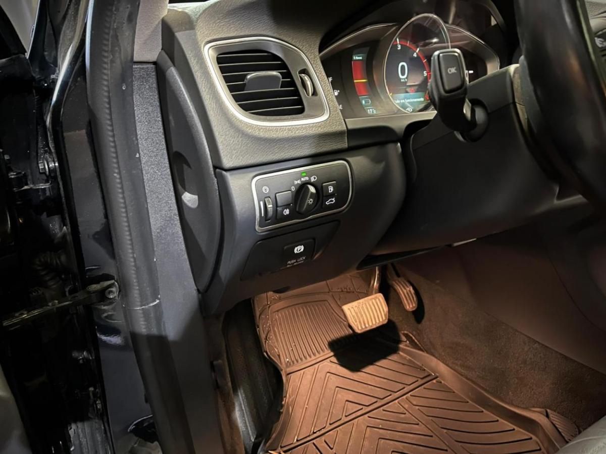 volvo-v60-2018-hibrido-a-diesel-2400cc