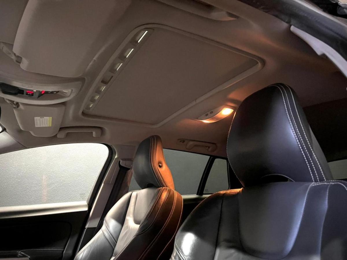 volvo-v60-2018-hibrido-a-diesel-2400cc