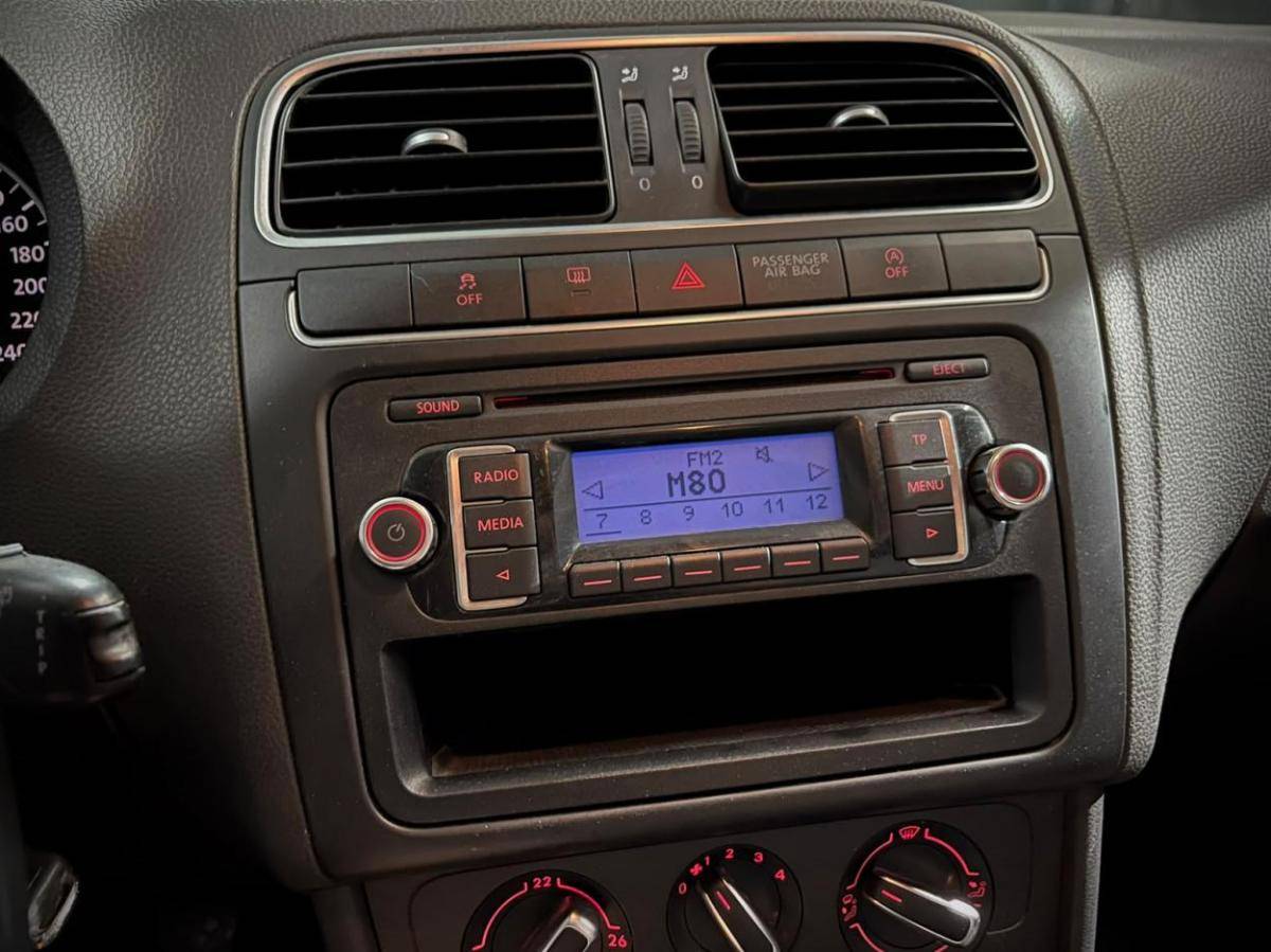 volkswagen-polo-2010-diesel-1598cc