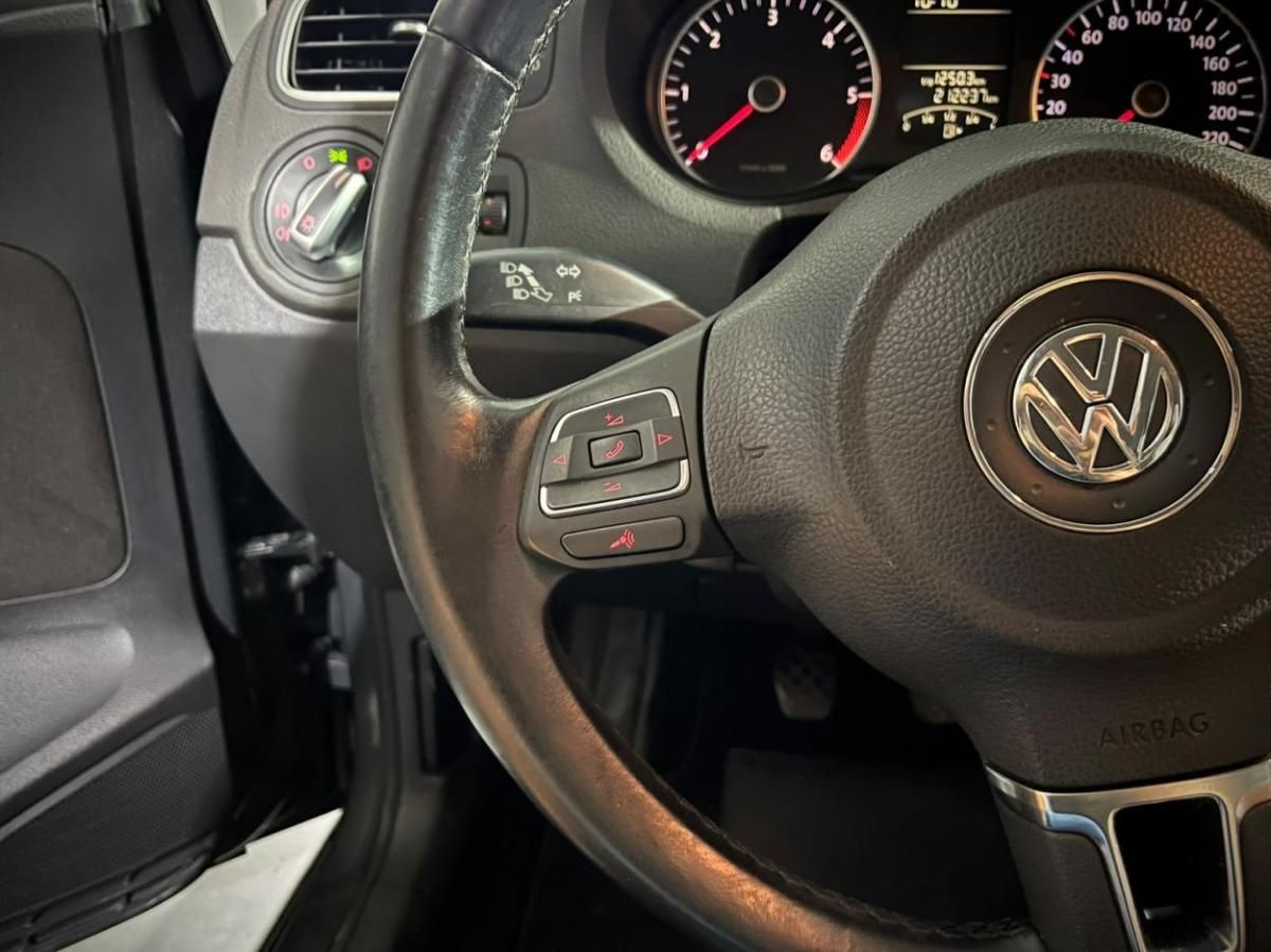 volkswagen-polo-2010-diesel-1598cc