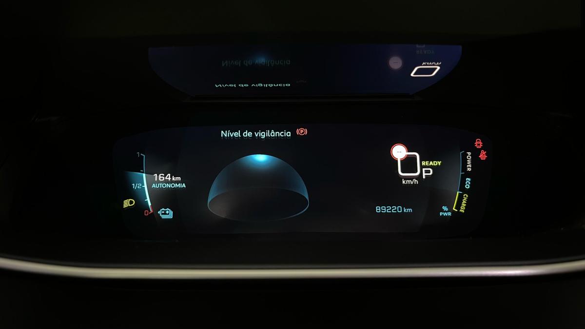 peugeot-2008-2022-eletrico-500cc