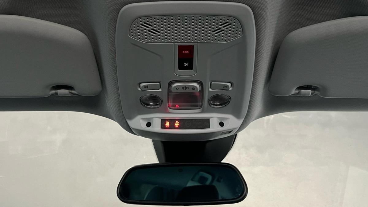 peugeot-2008-2022-eletrico-500cc