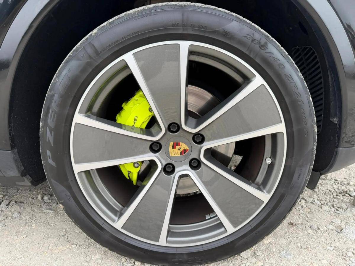 porsche-cayenne-2021-hibrido-a-gasolina-2995cc